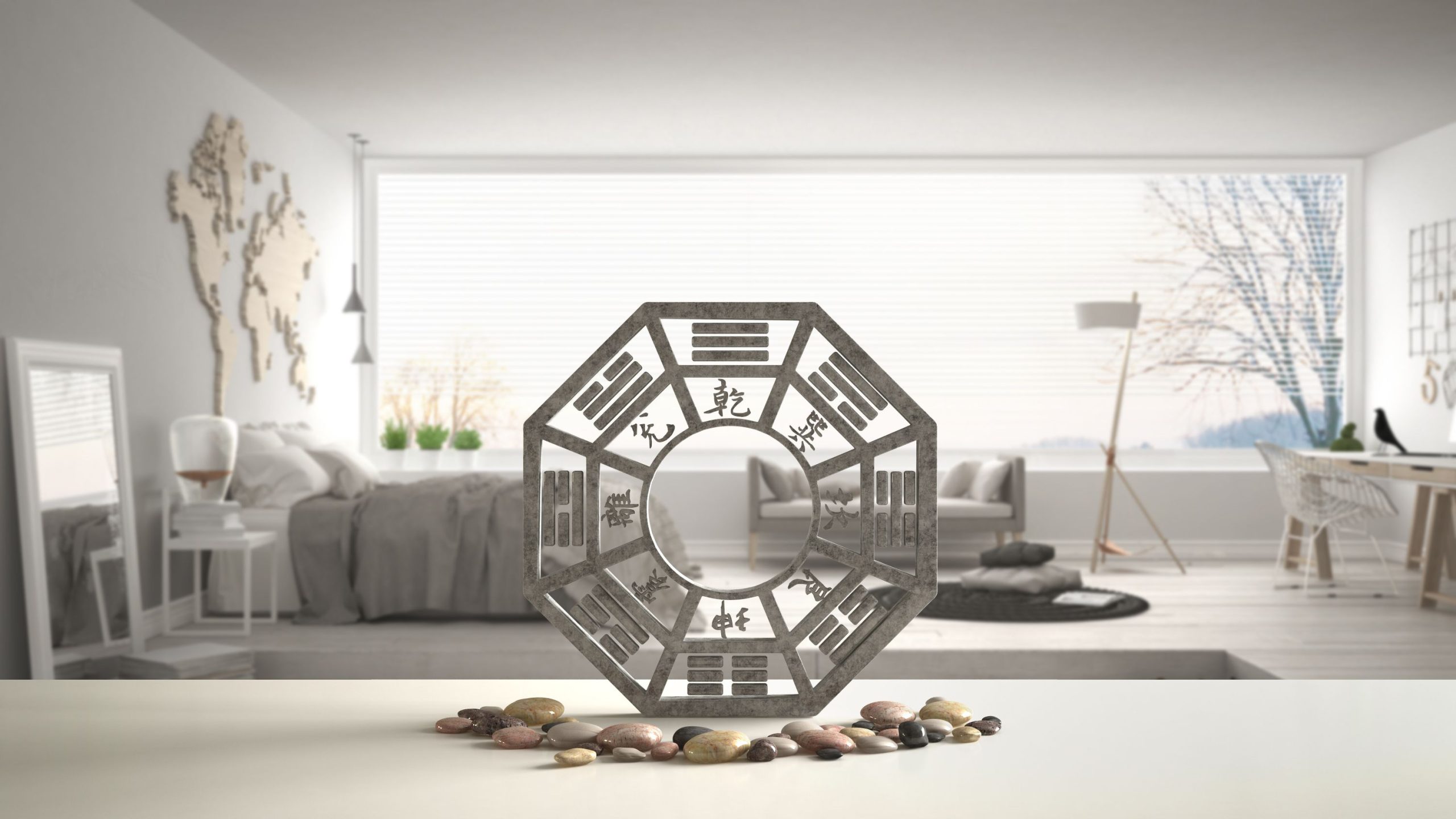 Pakua feng shui en décoration au milieu d'une chambre